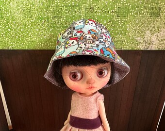 Middie Blythe or Holala Reversible Hat - Grey Toki Doki