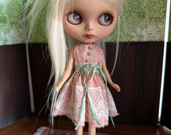 Blythe Vintage  Dress - Apricot