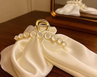 Gold Pearl Claw Clip: Rhinestone Hair Accessories