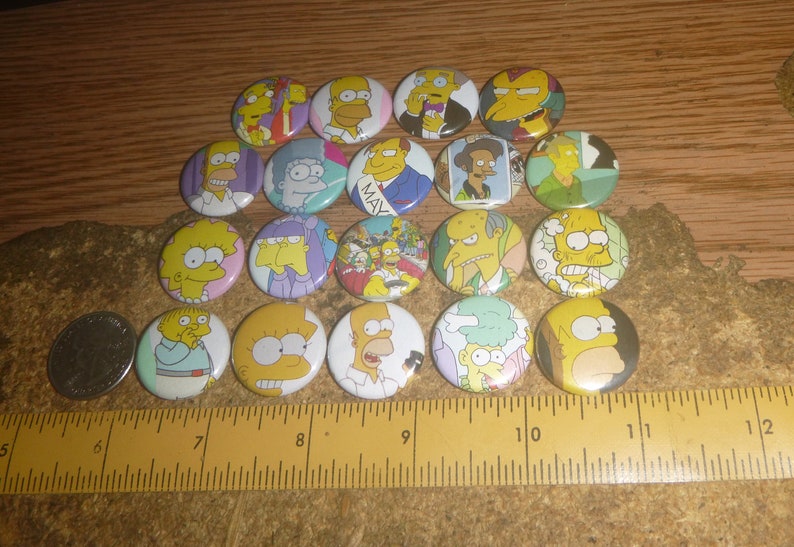 THE SIMPSONS 19 one inch pin back buttons badge set