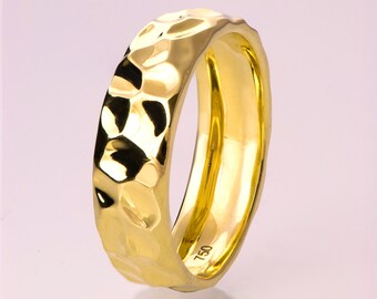 Mens Hammered Wedding Band - 14K Gold Wedding Band, 14K Gold Ring, unisex ring, wedding ring, wedding band, mens band