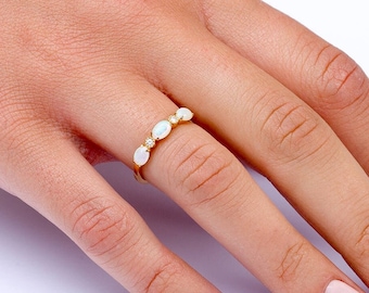 Opal ring, Opal engagement ring, Opal Half Eternity ring, Opal ring, Natural opal ring, Australian Opal Ring, Opal Diamond ring, eternity