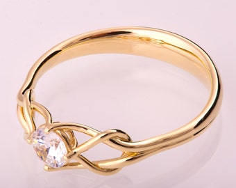 Celtic Engagement Ring, 14K Gold and Diamond engagement ring, Unique diamond ring, unique engagement ring, Knot ring, solitaire ring