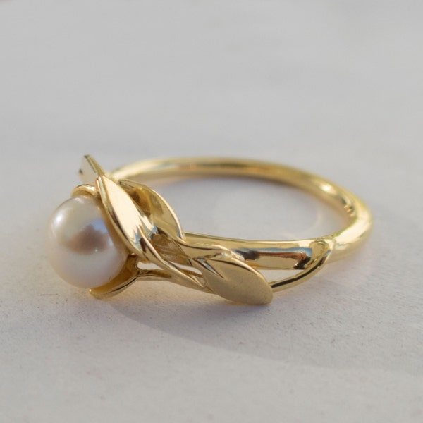 Pearl Ring, Pearl engagement ring, Leaves Engagement Ring, leaves pearl ring