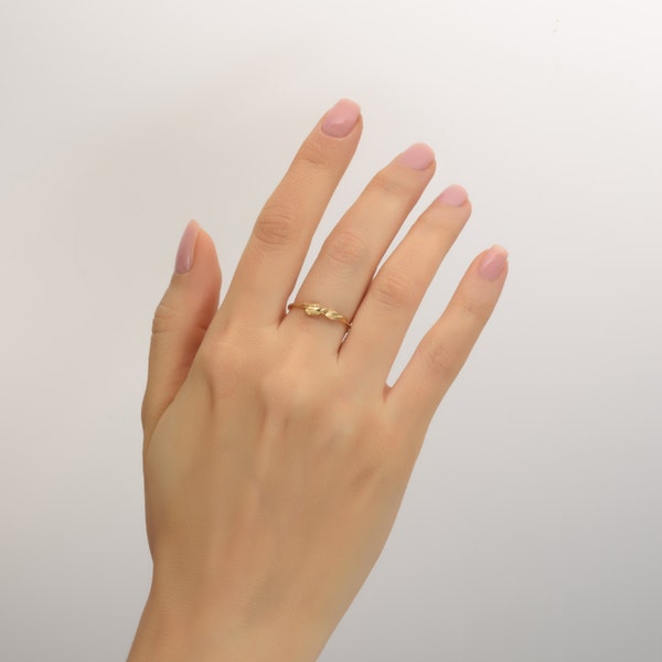 Platinum Leaves Ring Platinum Ring dainty leaf ring image 3