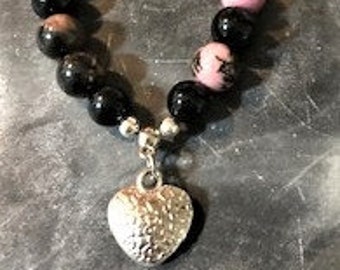 RHODOCHROSITE and Black AGATE Alloy Bead Stretch Bracelet with SILVER Heart