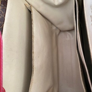 BROWN ALLIGATOR SKIN Vintage Handbag in Excellent Condition image 8