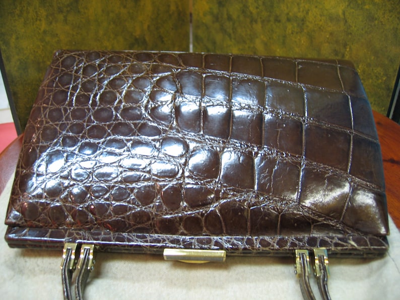 BROWN ALLIGATOR SKIN Vintage Handbag in Excellent Condition image 3