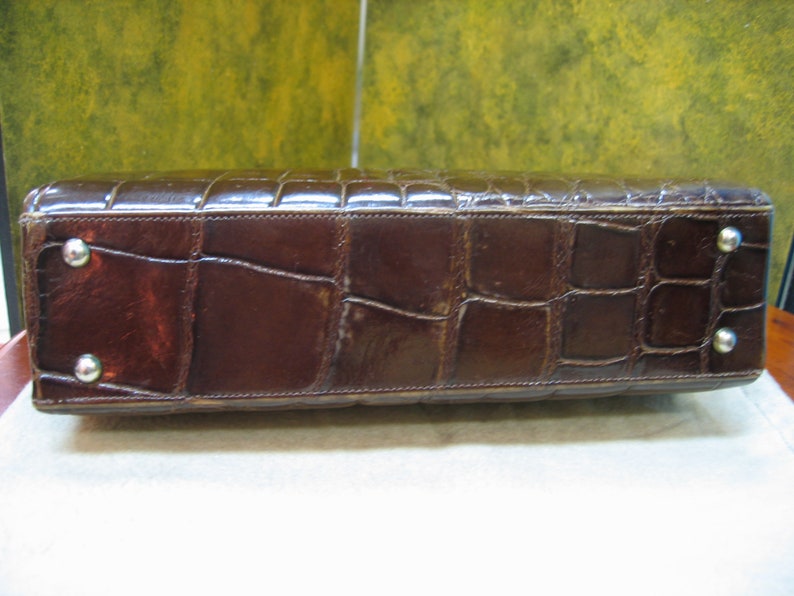 BROWN ALLIGATOR SKIN Vintage Handbag in Excellent Condition image 5