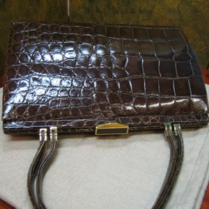 BROWN ALLIGATOR SKIN Vintage Handbag in Excellent Condition image 2