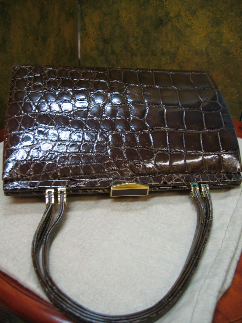 BROWN ALLIGATOR SKIN Vintage Handbag in Excellent Condition image 2