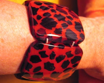 RED ANIMAL PRINT Chunky Wide Retro Bracelet Elasticised