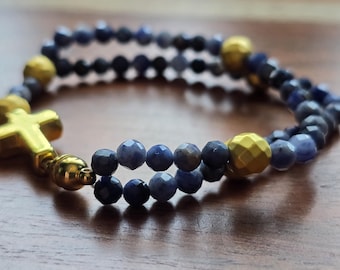 Bracelet chapelet en or et pierres précieuses à pois bleus