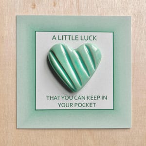 Un poco de suerte que puedes guardar en tu bolsillo Corazón de regalo de cerámica