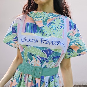 1980er Jahre inspiriertes Tageskleid, Urlaubs-Stil-Reisekleid, 80er Jahre abstraktes Neuheit-Druckkleid, 80er Sommerkleid mit Taschen, 1980er Jahre Hemdkleid