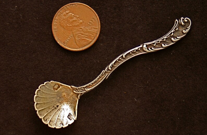 Rare sterling silver Richard Dimes ornate open salt spoon gilt bowl exceptional