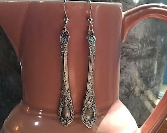 ALL Solid Sterling silver 1934 Lunt Charles the Second bride salt spoon earrings chandelier dangle vintage flatware jewelry handmade