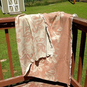 Vintage wool jacquard coverlet reversible sage green dusty rose pink tulip pattern