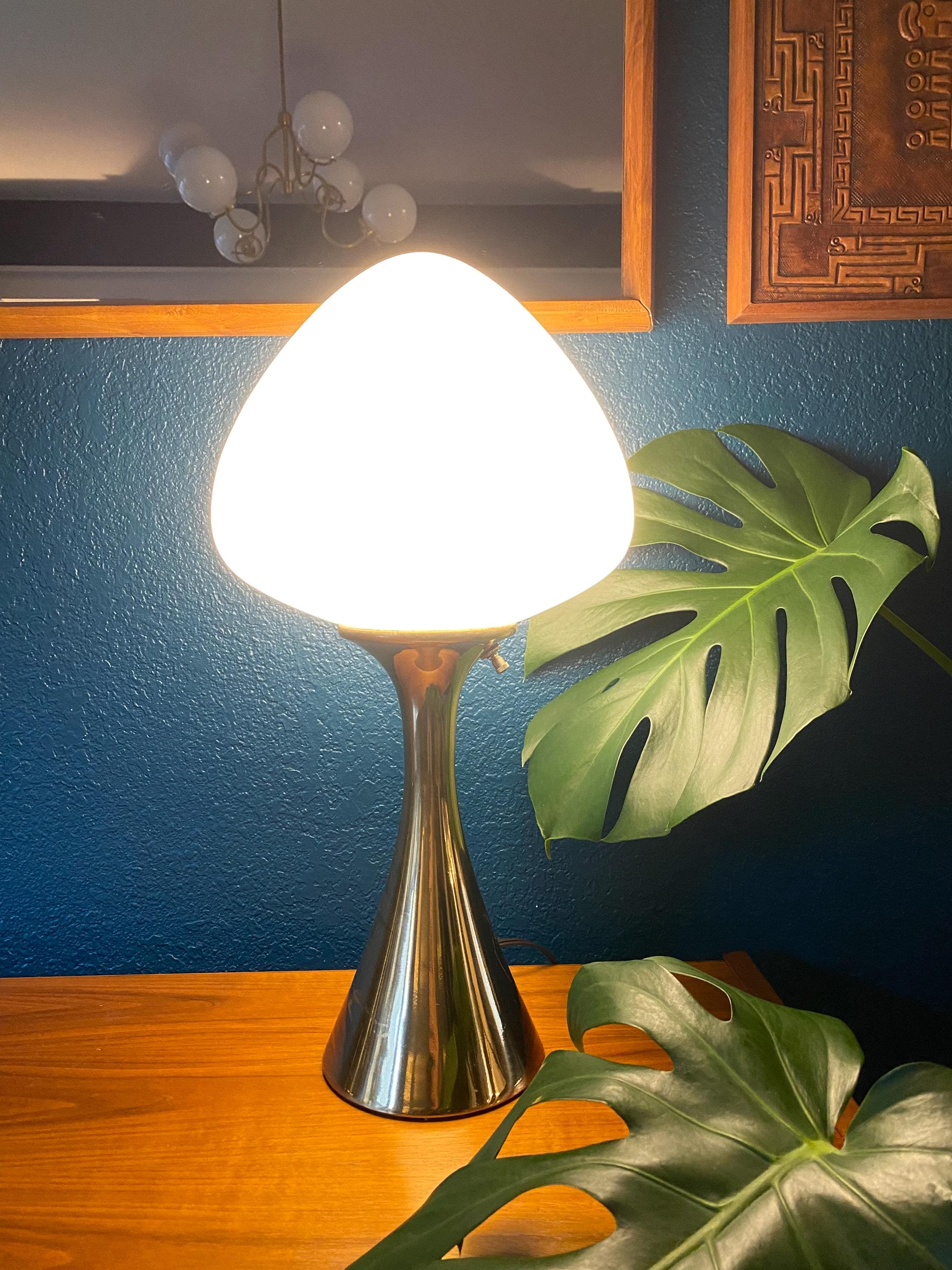 Laurel Lamp Mushroom