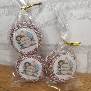 2 Cookie Baby Shower Favors, Gender Reveal Chocolates, Chocolate Dipped Oreos with Icing Decor, Baby Boy, Baby Girl, Welcome Baby