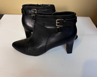 Black Leather Ankle Boots Pointed Toe Stacked Heel Buckle Zip Women Size 7.5