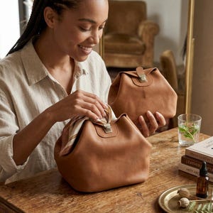 Sminkväska i läder, Necessär i läder, Sminkväska för resor, Sminkorganisatör, Necessär i läder, Dopp Kit