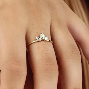 Dainty ring, Gold ring, Minimalist ring, Delicate ring, Tiny ring, Stacking ring, Stackable ring, Minimalist jewellery, Thin gold ring