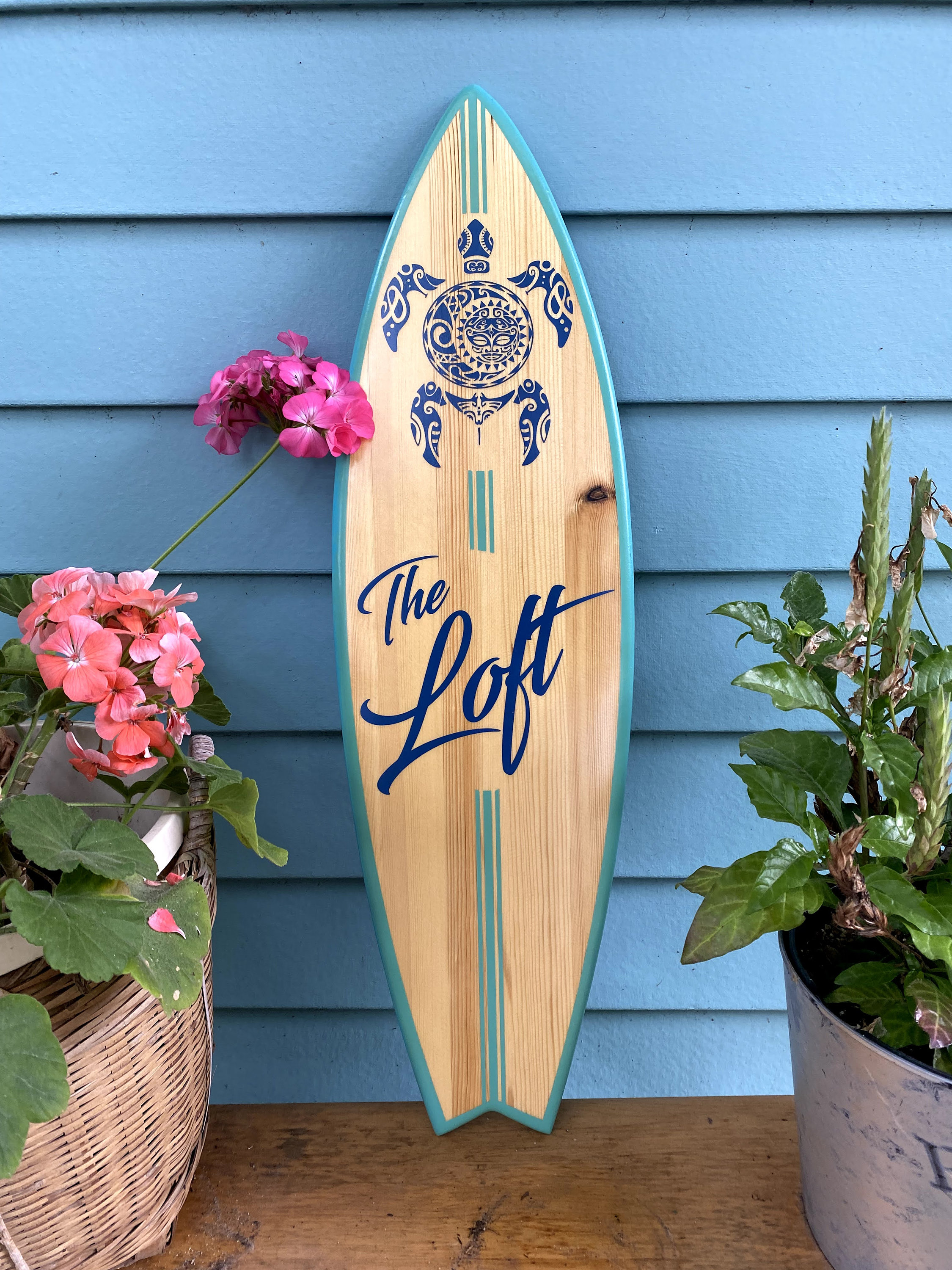 16 Surfboard-themed Home Decoration Ideas - Surfd