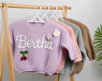Suéter personalizado para bebé, suéter con nombre bordado para bebé, suéter tejido a crochet, regalo para bebé, sudadera navideña, suéter hecho a mano para niño pequeño