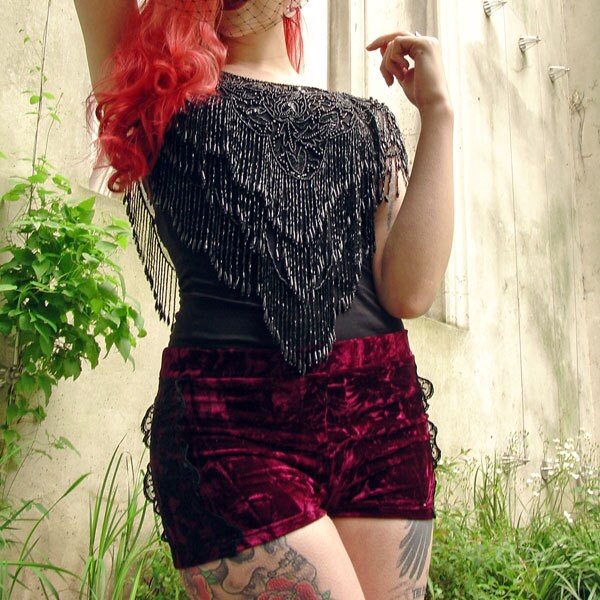 Crushed Samt Shorts mit Spitze, Gothic Stretch Hotpants, Bis Plus Size