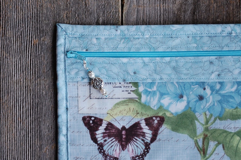 AccBag/_103/_D Accessory Needlework Bag for Cross Stitch Inspiration and Embroidery Kits Paper Kits and other crafts Crazy Quilting
