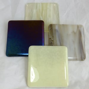 Hand vervaardigde glazen onderzetters in bruin en crème - Set van 4 - bruin crème interieurdesign - gemaakt op bestelling - dranken barware - handgemaakte cadeau