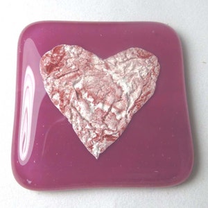 Wedding Favour Fused glass Love heart tokens with or without magnets - Wedding Favour/  Party Favour / Shower Favour