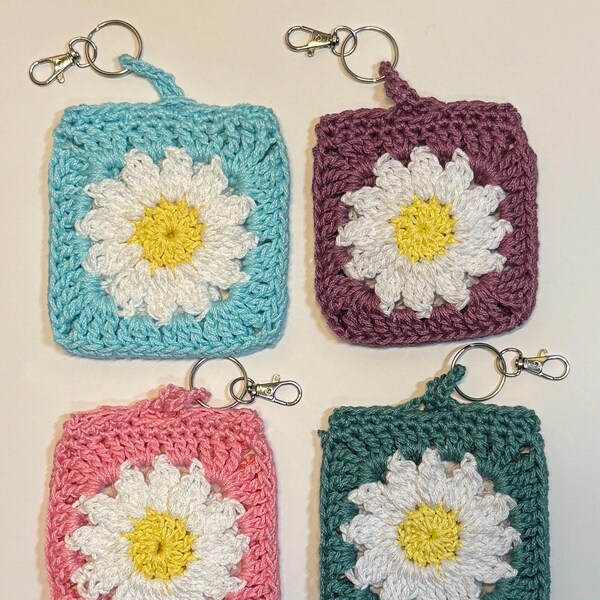 Crochet Flower Keychains – Handmade Daisy & Sunflower Granny Square Design - Multiple color combinations