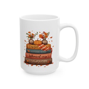Gemütliche Mädchen-Herbsttasse: Wunderliche Bücherstapel, geblümte Kürbis-Kaffeetasse