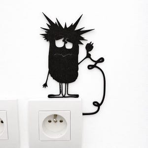 Decoración de enchufe 3D – Personaje divertido "electrocutado" – Impresión 3D en PLA – Decoración de pared original