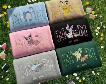 Camisa bordada personalizada de PokeMom, regalo para el Día de la Madre, regalo de cumpleaños para mamá, sudadera con personajes de anime personalizados.