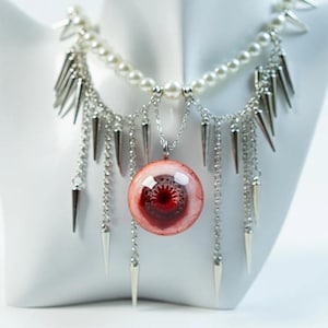 Realistic Eyeball Necklace Handmade Gothic Jewelry Scary Horror Pendant Weird Cosplay Accessories Unique Creepy Gift for Halloween Lovers