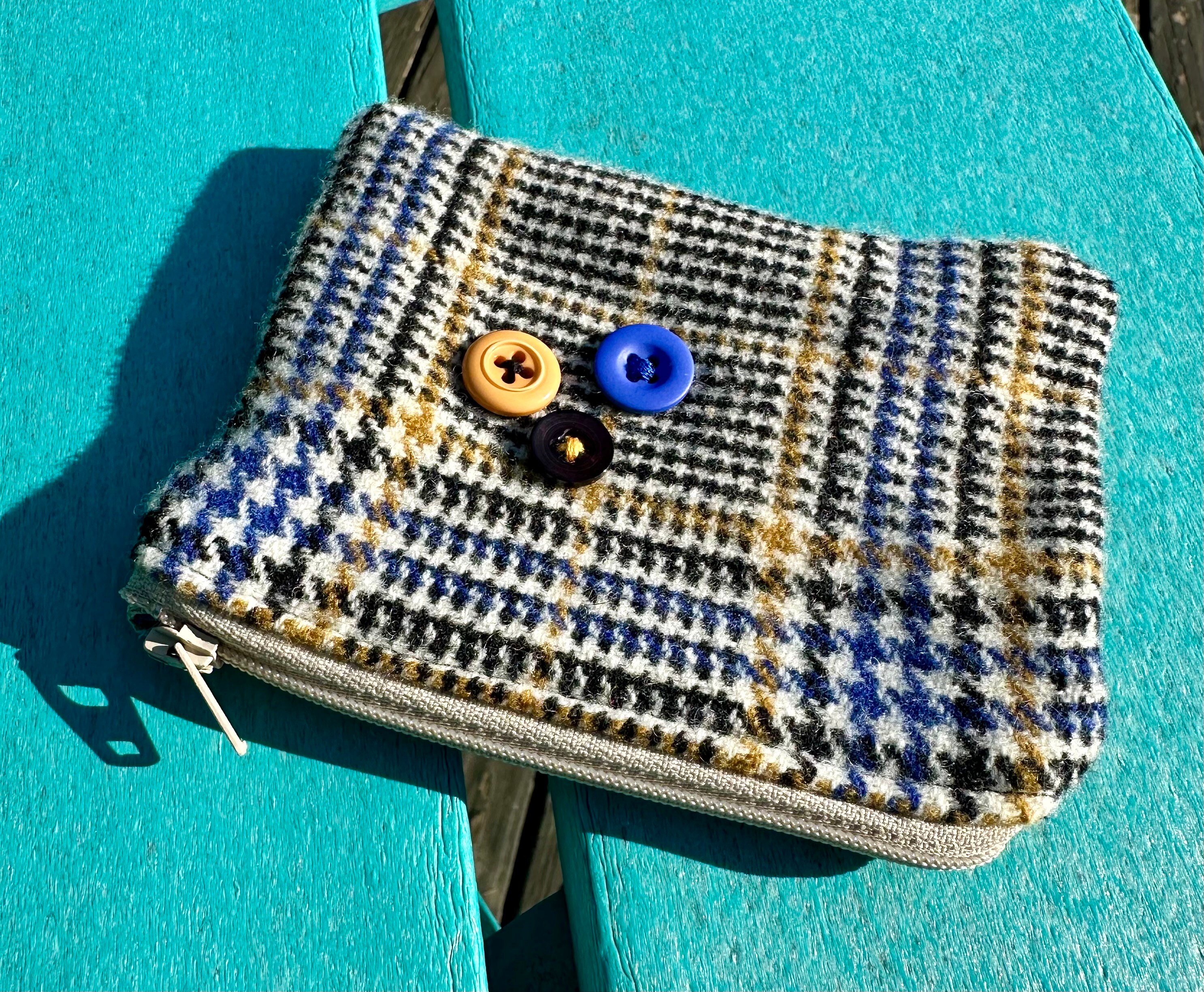Houndstooth Vintage Upcycled Wallet, Change Purse, Zipper Houndstooth Vintage Upcycled Wallet, Change Purse, Zipper