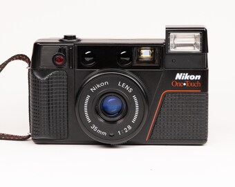Nikon Lite Touch AF 600 - 35mm F/3.5 - Vintage Film - 35mm Point