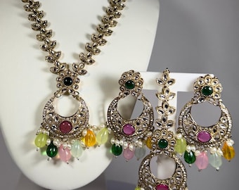 Conjunto de colar e brincos Kundan Chandbali | Joias indianas multicoloridas para noivas | Colar estilo Polki com brincos e tika combinando