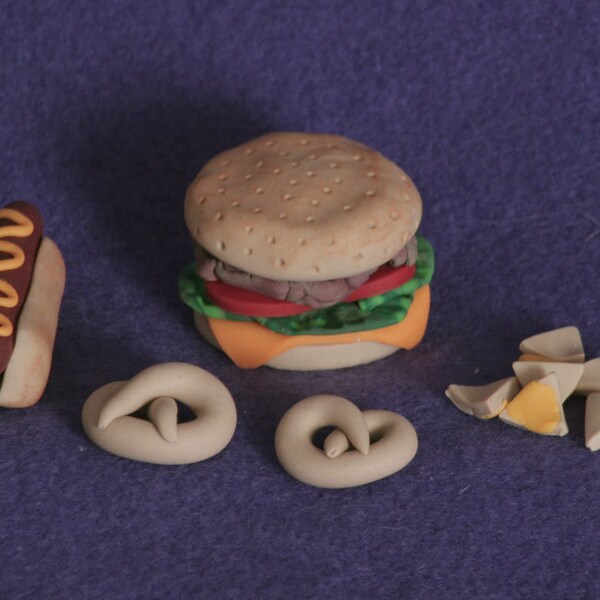 Hamburger & hotdog doll food for american girl doll