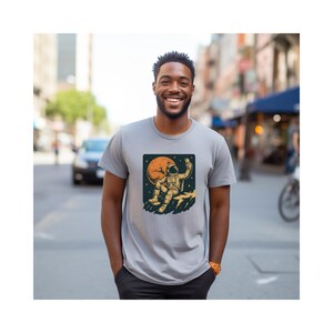 Space Astronaut Selfie Unisex Softstyle T-Shirt - Astronaut Mars Tee, Outer Space Shirt, Galaxy Graphic Top, Astronomy Gift, Astronaut