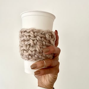 On the go cup cozy - coffee cozy - tea cozy - cup sleeve - handmade crochet custom color - gift