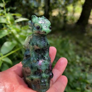 Ruby in Zoisite Dragon on Skull, 8cm Natural Anyolite Crystal Carving, Shamanic Gothic Altar Decor, Mythical Spirit Guardian Gift