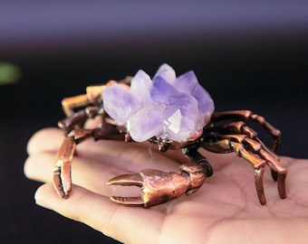 Amethyst Cluster Crab Carving: Handcrafted Crystal Animal Figurine