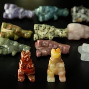 Natural Crystal Carved Dinosaur Figurine | 2’’ Stone Dino Totem | Healing Crystals for Kids & Collectors | Feng Shui Energy Gift Decor