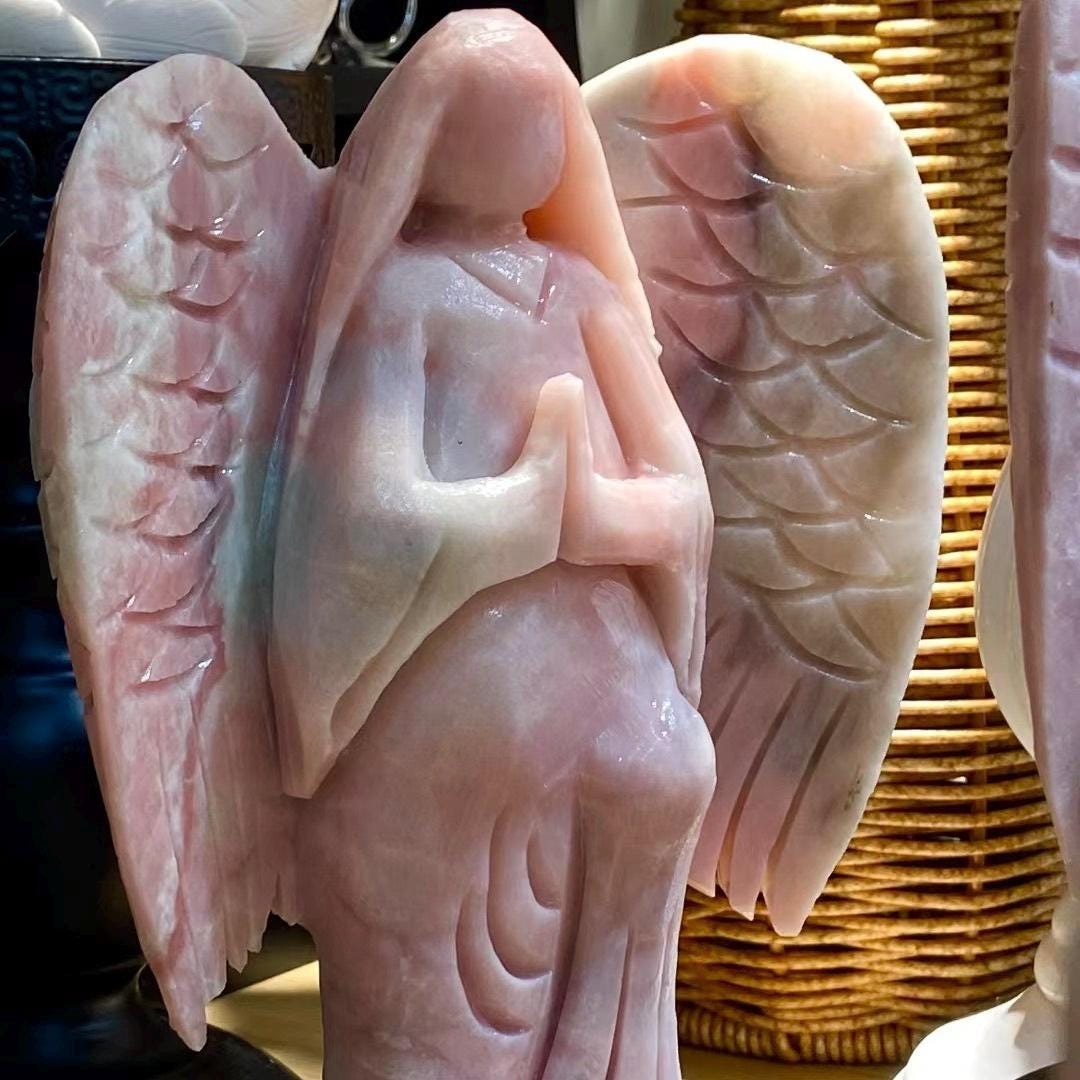優しいピンク◎ピンクオパール 天使の羽 オブジェ 手彫り一点物 手彫り