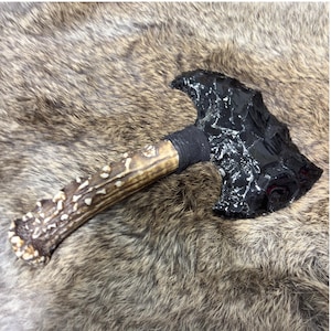 Hand-Carved Obsidian Axe: Crystal Decor, Flint Style