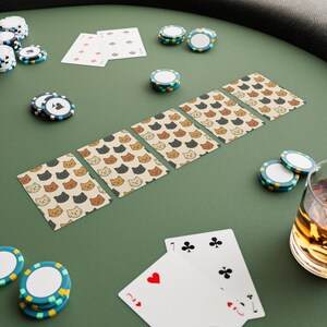Jolies cartes de poker sur le thème des chats / Jeu de cartes amusant pour chats / Cadeau unique pour les amoureux des chats / Essentiels pour une soirée de jeux / Cartes à jouer Art félin